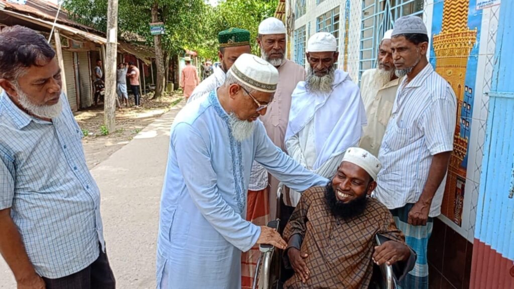 মানুষ মানুষের জন্য—জনতার হৃদয়ে কাজী দ্বীন মোহাম্মদ