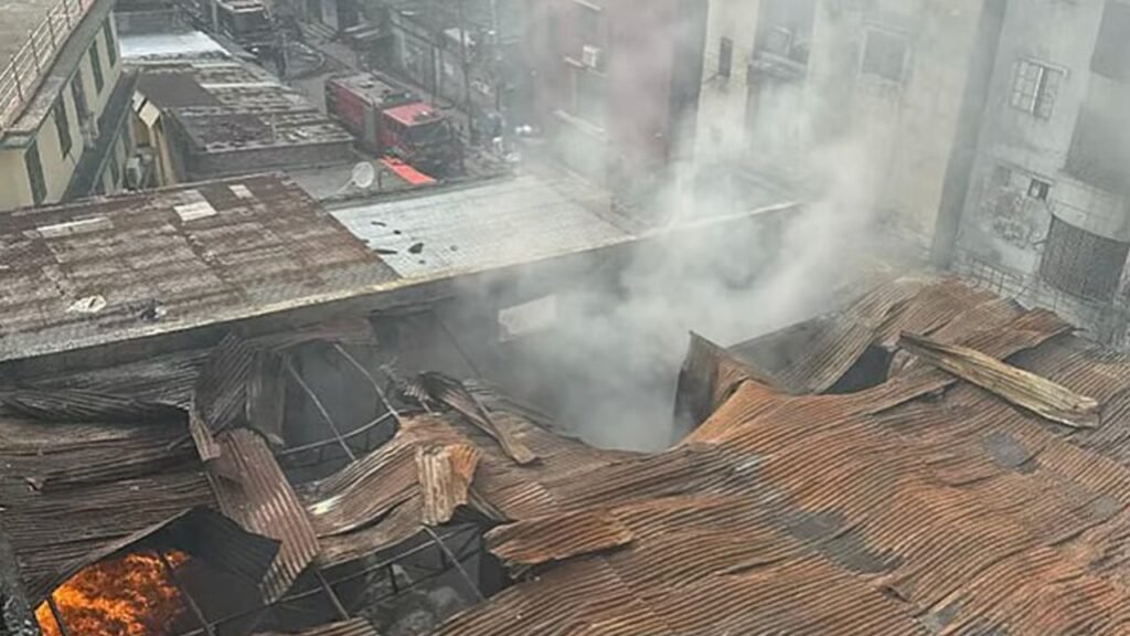 রূপনগরের আগুনের ঘটনায় নিহত ৯, হাসপাতালে ২